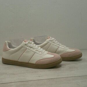 Torrid Classic Preppy Leather Lace up Sneakers Cream and Pink Size 10 WW Ex Wide